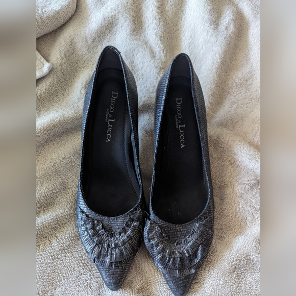 diego di Lucca Shoes - Margiela Tabis Diego di Lucca Heels size 8.5M Pointed Toe, Kitten Heels